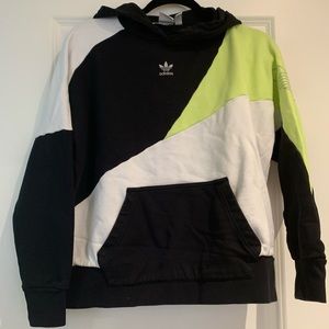 Adidas oversized sweater